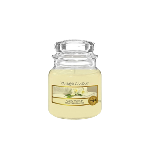 Yankee Candle Classic Small Jar Fluffy Towels 104g